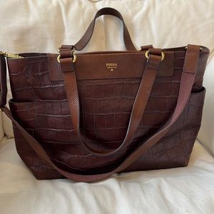 Beautiful chocolate leather tote bag from Fossil